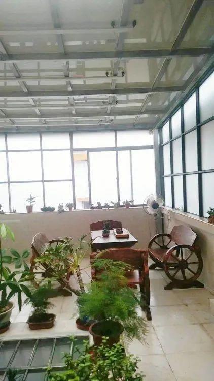 還在裝傳統(tǒng)陽光房？太傻了！如今大家都裝這個，美觀、環(huán)保還能賺錢！