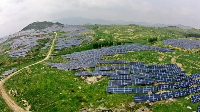 中國(guó)十三省最大光伏電站在這里！欽州康熙嶺的光伏電站能排上號(hào)了嗎？