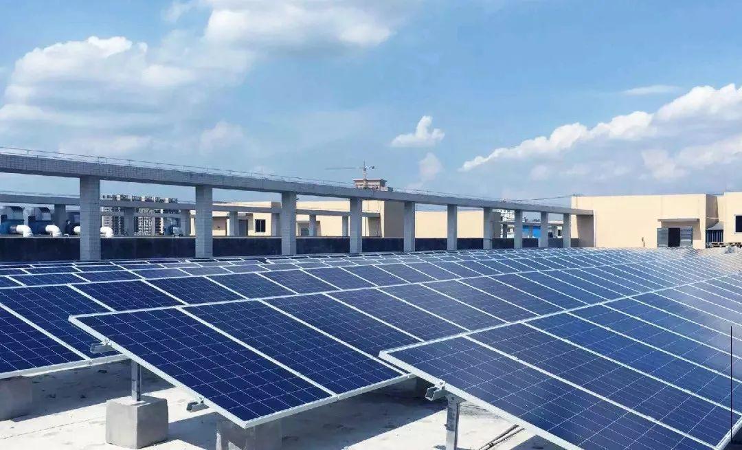為什么秋季的光伏發(fā)電量比夏季還高？